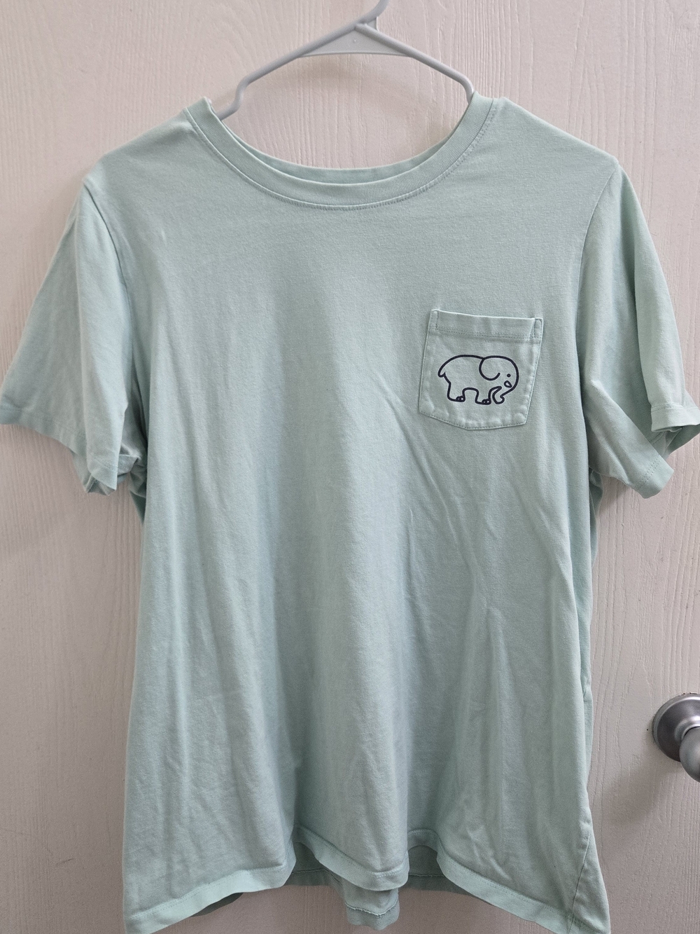 Light Mint Pocket Tee with Elephant Ivory Ella XL